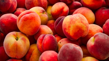 Salmonella outbreak linked to peaches across 9 states, 2 Canadian provinces: CDC