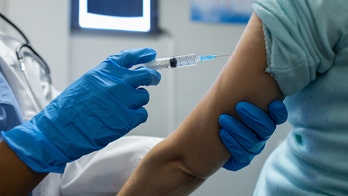 Walgreens offering flu vaccines amid coronavirus pandemic