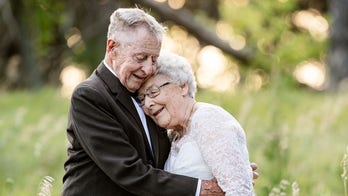 Nebraska couple celebrates 60 years of marriage with photo shoot in wedding outfits