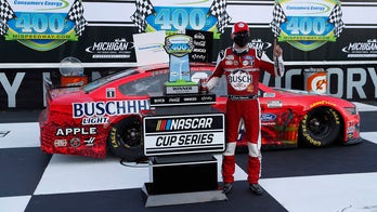 Kevin Harvick sweeps NASCAR's Michigan doubleheader