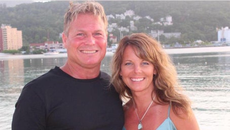 Barry Morphew extradited to face charges in wife's disappearance