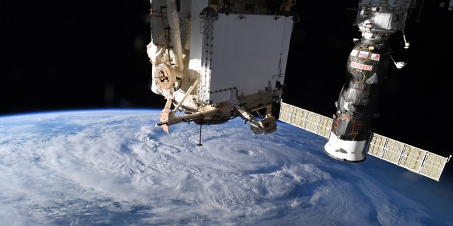 Hurricane Geneviève photographed from space.  (Chris Cassidy / NASA)