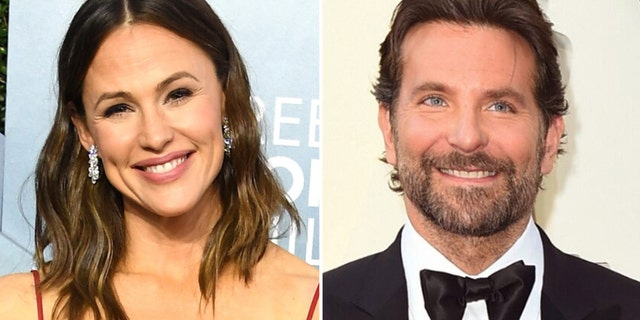 Jennifer Garner (L) and Bradley Cooper (R) were co-stars on 'Alias' together.