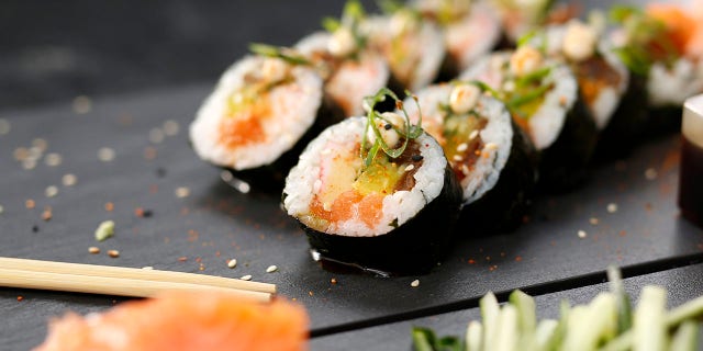 sushi japonés.