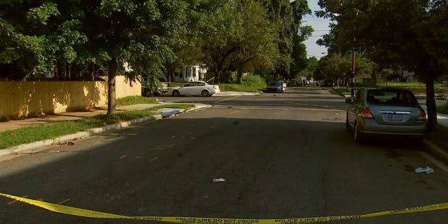 Police investigate a shooting that broke out in southeast Washington, D.C. early Sunday morning. (WTTG)