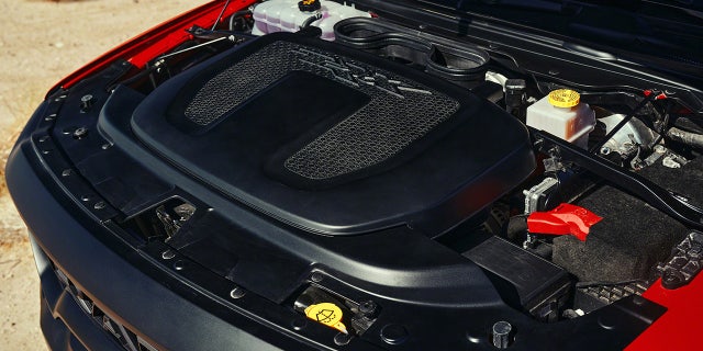 A 29-liter airbox keeps debris and water out of the engine.