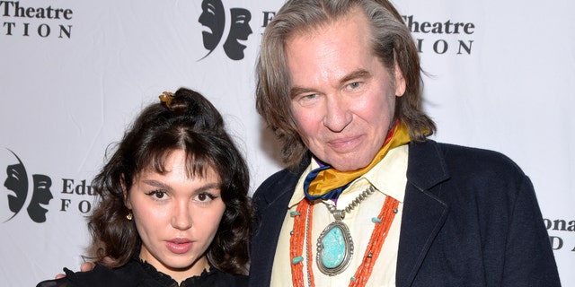 Val Kilmer and his daughter, actress Mercedes Kilmer.  (Getty Images)