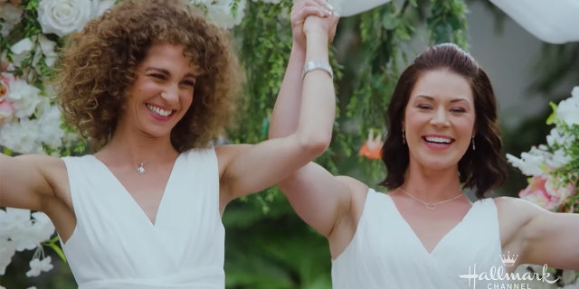 A still from 'Wedding Every Weekend' on Hallmark.