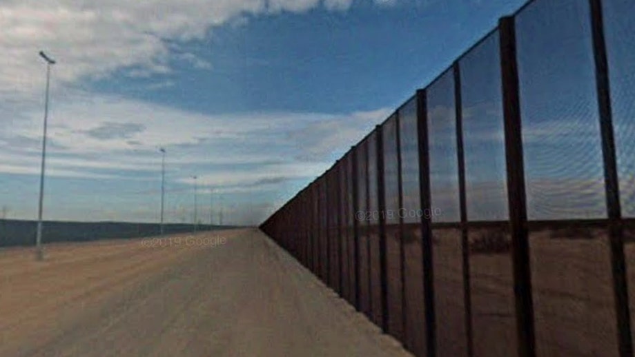 Mexican national dies after apparent fall from Arizona border wall