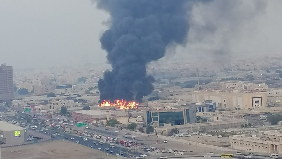 Massive fire breaks out at market in Ajman near Dubai