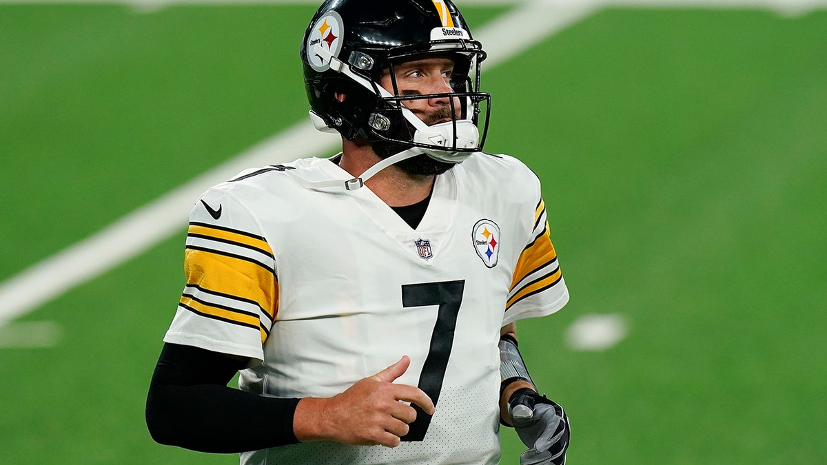 Pittsburgh Steelers quarterback Ben Roethlisberger (7) jogs off the field during the second quarter of an NFL football game against the New York Giants Monday, Sept. 14, 2020, in East Rutherford, N.J. (AP Photo/Seth Wenig)