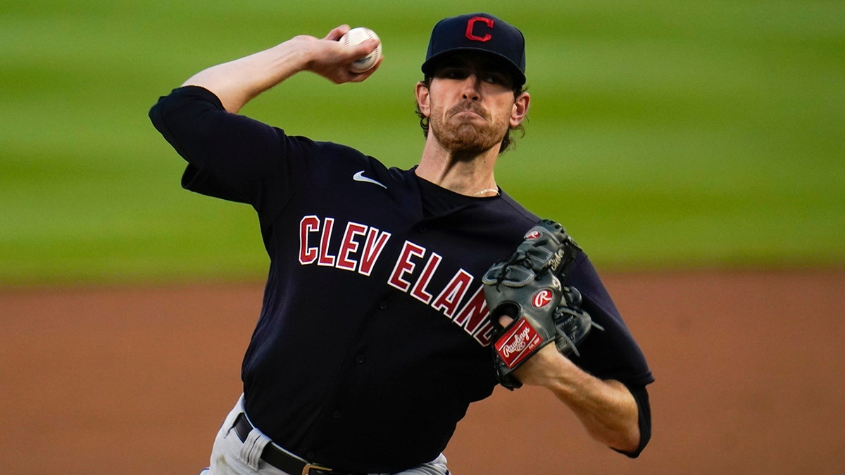 Cleveland Indians' Shane Bieber wins MLB pitching triple crown, looks for  playoff success 