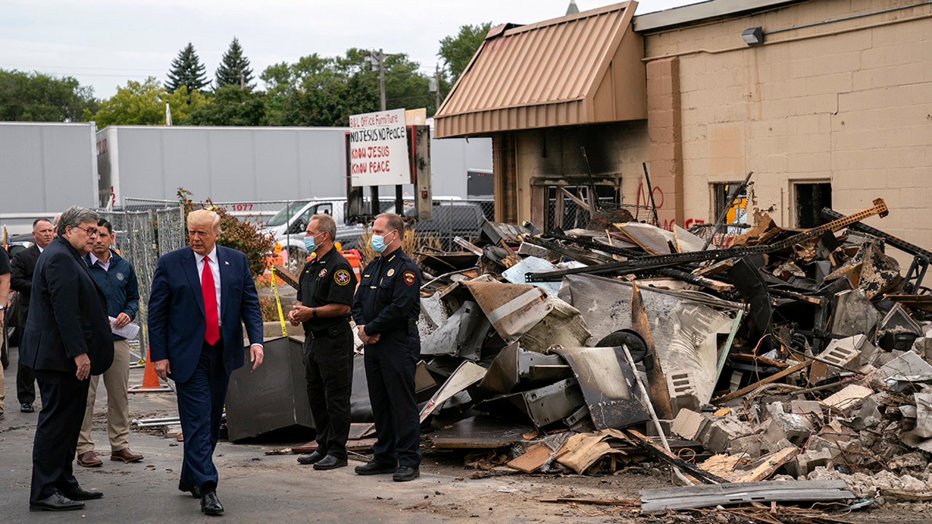 Trump Visits Site Of Riots In Kenosha Promises To Help Businesses Rebuild Fox News 4855