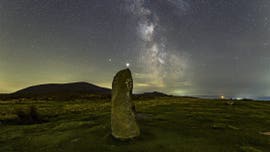 Jupiter, Saturn spotted over legendary Bronze Age structure