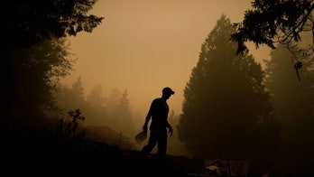 US Marines, friends brave Oregon wildfire, help save man's home: report