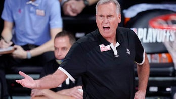 Mike D'Antoni tells Rockets he's not coming back