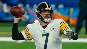 What elbow problem? Roethlisberger quiets doubters in opener