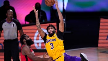 Davis, Lakers run past Rockets for 3-1 West semifinals lead