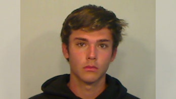 Florida college student jailed for catching large endangered fish, delaying release to snap photo