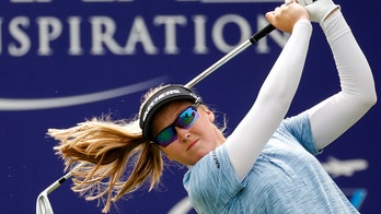 Henderson charges into a share of lead at ANA Inspiration