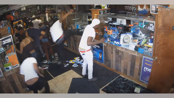 Chicago police release surveillance video of suspects seen looting store in May