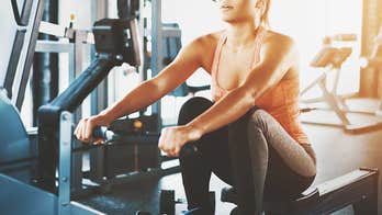 Woman too 'scared' to join gym transforms body on her own, becomes fitness influencer