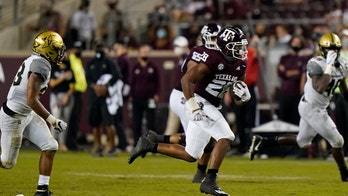 Spiller leads No. 10 Texas A&M over Vanderbilt 17-12