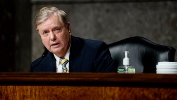 Graham tells Dems he's moving ahead with SCOTUS nomination, cites Kavanaugh treatment