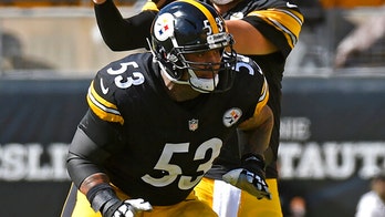 Steelers' Maurkice Pouncey wears name of fallen officer on helmet amid team drama over decal