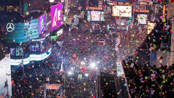 Times Square New Year’s Eve organizers say event will go virtual, no crowd on scene