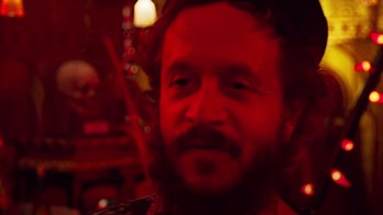 Pauly Shore's hilarious new ‘Guest House’ role is a flashback to ‘The Weasel’: ‘He still has a big heart’