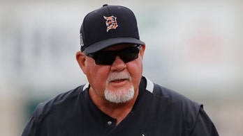 Tigers' Ron Gardenhire abruptly retires before end of season