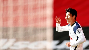 Son nets 4 as Spurs triumph; Mane double in Liverpool win