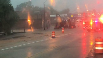 Flash flood threat for Southern Plains, Midwest as hot weather stretches through Texas