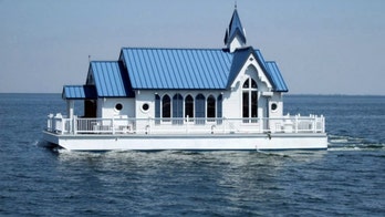 Florida chapel houseboat selling for $400G: 'Chapel on the Bay'