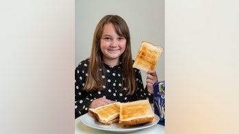 Girl who ate only toast, Pringles claims hypnotherapy cured her food fears