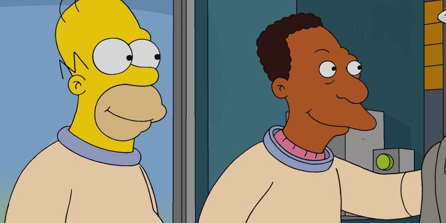 'The Simpsons' debuted the new voice actor for Carl Carlson in the Season 32 premiere.