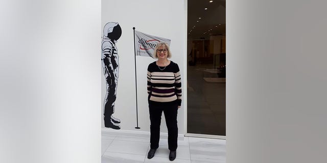 gardening Motivated by her own positive experience, McNulty became a Slimming World consultant, encouraging others on their own weight loss journeys.