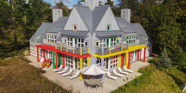 The "Crayola" house is for sale for $1.175 million