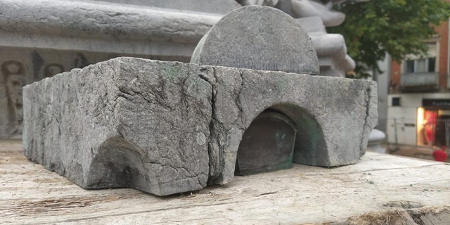 The casket containing the heart was found inside a hollowed-out stone. (Ville de Verviers)