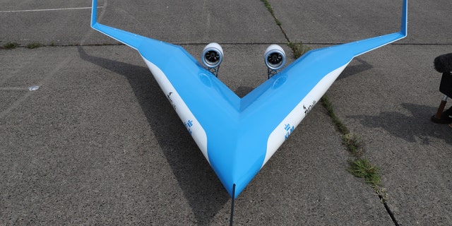 The "Flying V" scale model