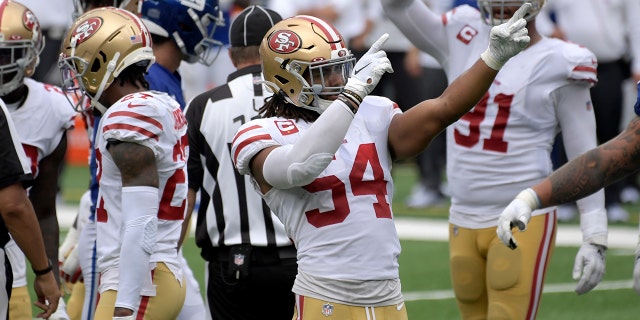 San Francisco 49ers' Fred Warner reacts during the second half of an NFL football game against the New York Giants, Sondag, Sept.. 27, 2020, in East Rutherford, N.J. (AP Photo/Bill Kostroun)