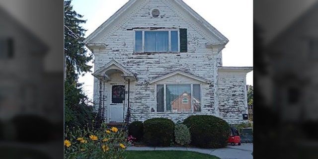 The home where Jimmy and Marilyn Curcuru live was built sometime around 1900. (Michelle Baran)<br>
