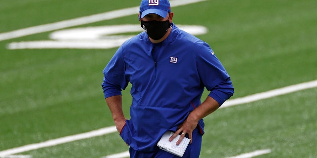 New York Giants head coach Joe Judge looks on during a practice at the NFL football team's training camp in East Rutherford, N.J., Wednesday, Aug. 26, 2020. (AP Photo/Adam Hunger)