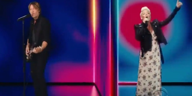Keith Urban, left, and Pink premiered 'One Too Many' at the 2020 ACM Awards on Wednesday in Nashville, Tenn.