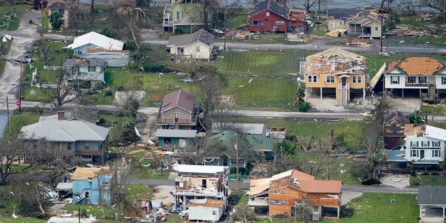 Family that survived Hurricane Laura later killed by generator fumes ...