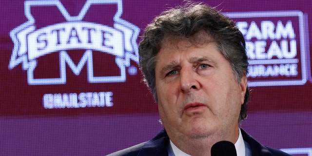 Mississippi State NCAA college football coach Mike Leach speaks at a news conference in Starkville, Miss. (AP Photo/Rogelio V. Solis, File)