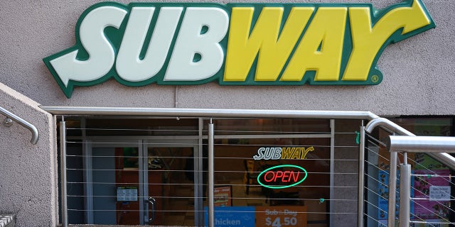 Notable sandwich nightmares included a tuna sub topped with “two Splenda packages”; a sandwich so toasted that it was “basically charcoal”; and a cold-cut combo topped with an entire bottle of oil.