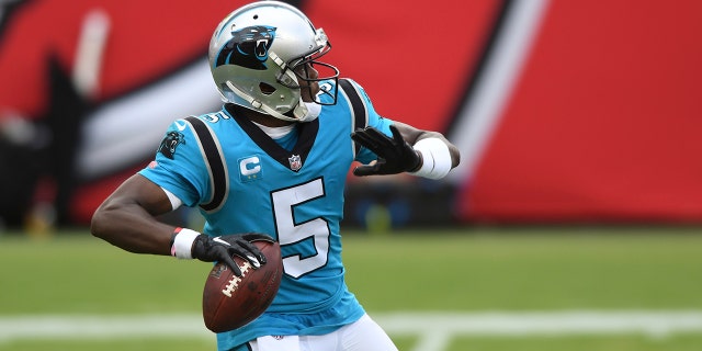 Carolina Panthers quarterback Teddy Bridgewater (5) throws a pass during the second half of an NFL football game against the Tampa Bay Buccaneers Sunday, Sept. 20, 2020, in Tampa, Fla. (AP Photo/Jason Behnken)