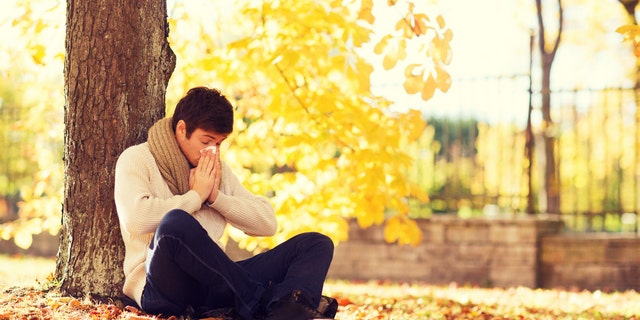 “Most COVID infections do not present with significant sneezing and itchy eyes. This is another way to differentiate between COVID and allergy symptoms,” one expert told Fox News.
